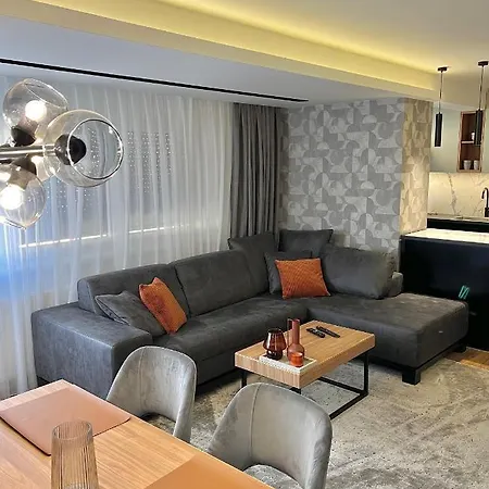 Delux Presidentbulevar *